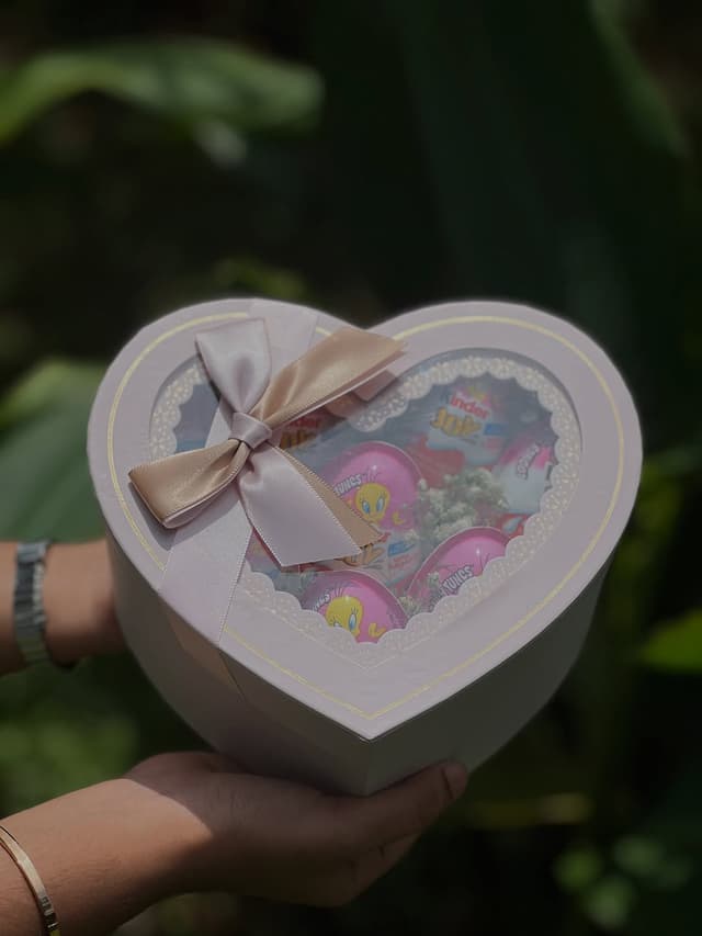 Kinder Joy Love Hamper